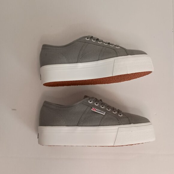 Superga Gray 2 Inch Platform Sneakers Excellent Women’s Size 8 - Picture 3 of 12